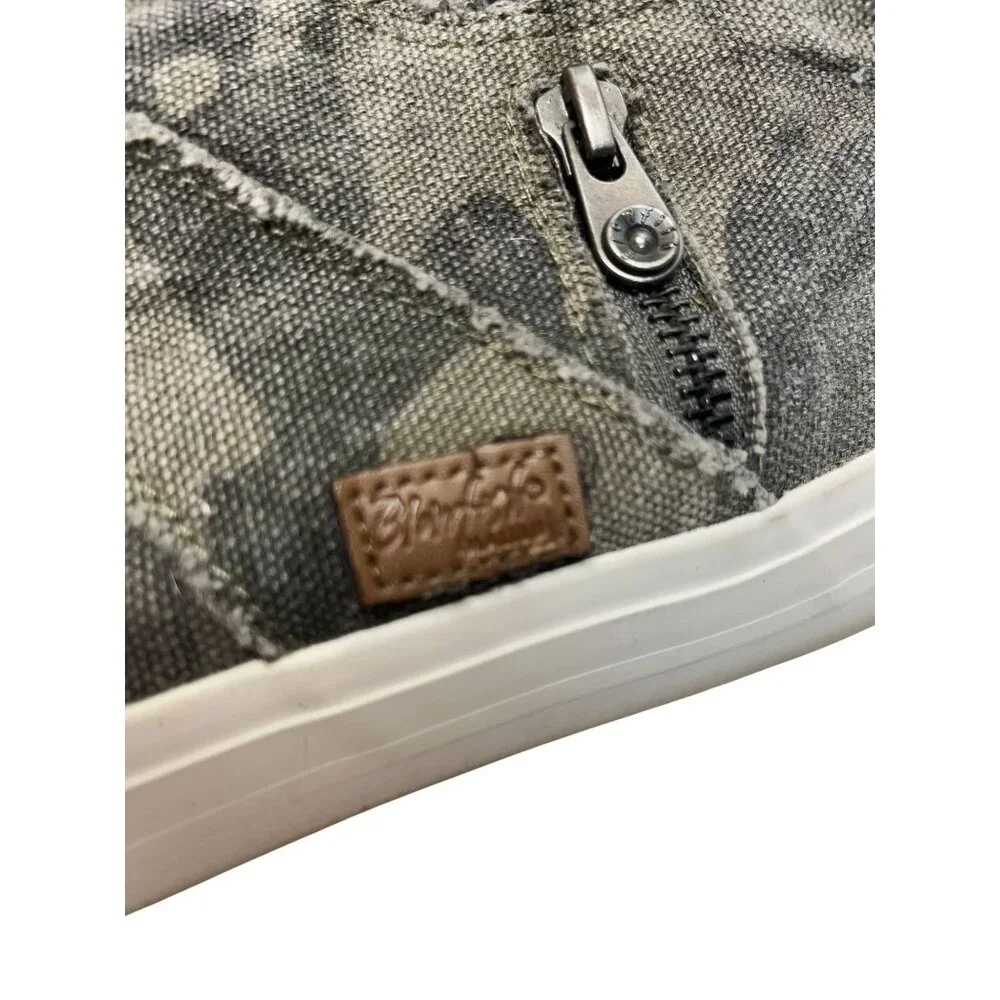 Blowfish Malibu Martini Mid-Top Sneakers womens 10M Camo Canvas Casual Shoes‎